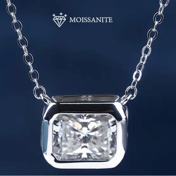 3CT Moissanite White Gold Pendant Necklace-Brand New with Box and Warranty Card - Picture 2 of 5